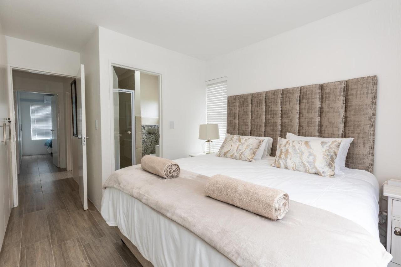 67 The Shades - Luxury Apartment In Umhlanga - Airconditioning Throughout And Inverter 다반 외부 사진