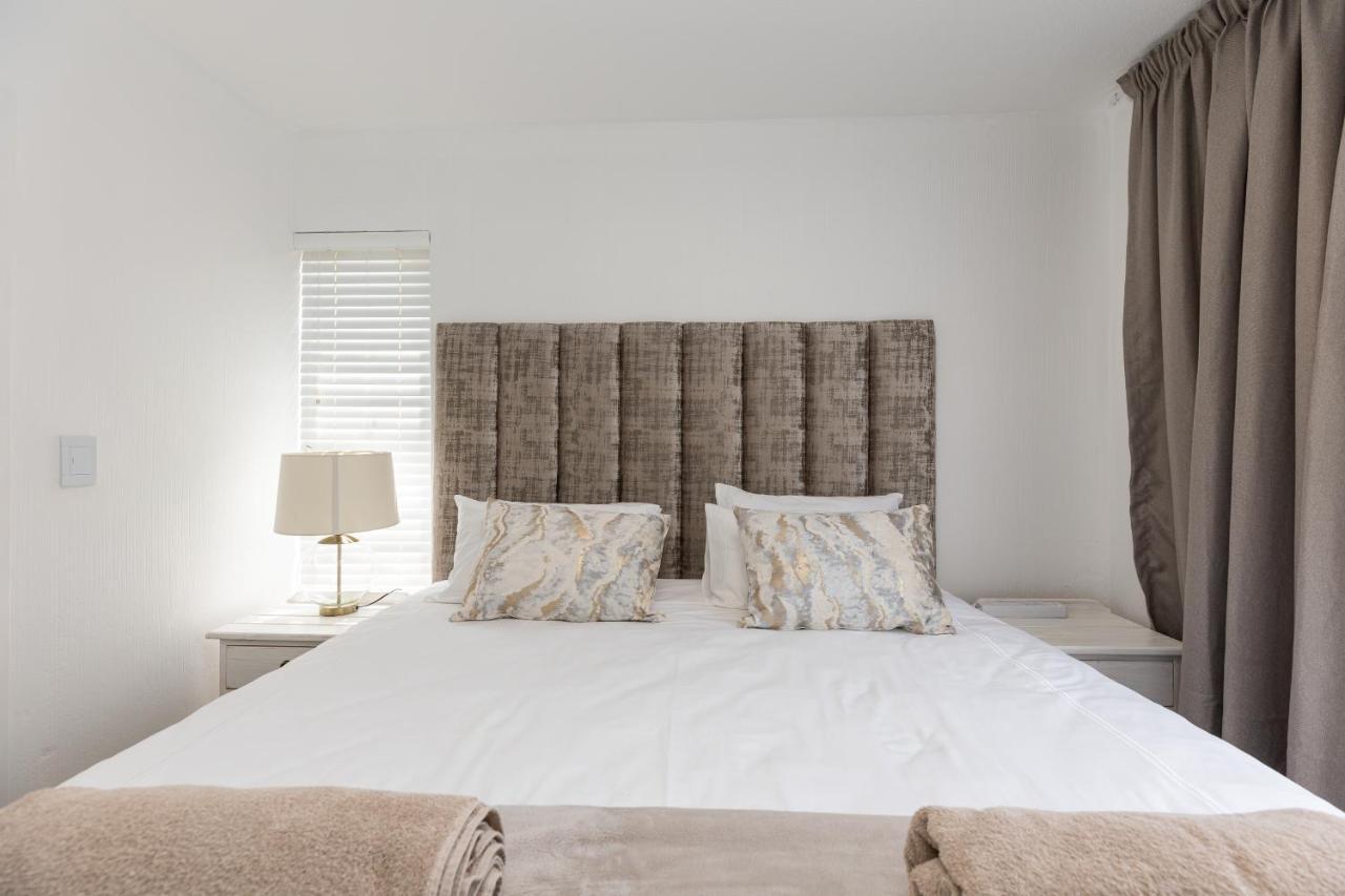 67 The Shades - Luxury Apartment In Umhlanga - Airconditioning Throughout And Inverter 다반 외부 사진